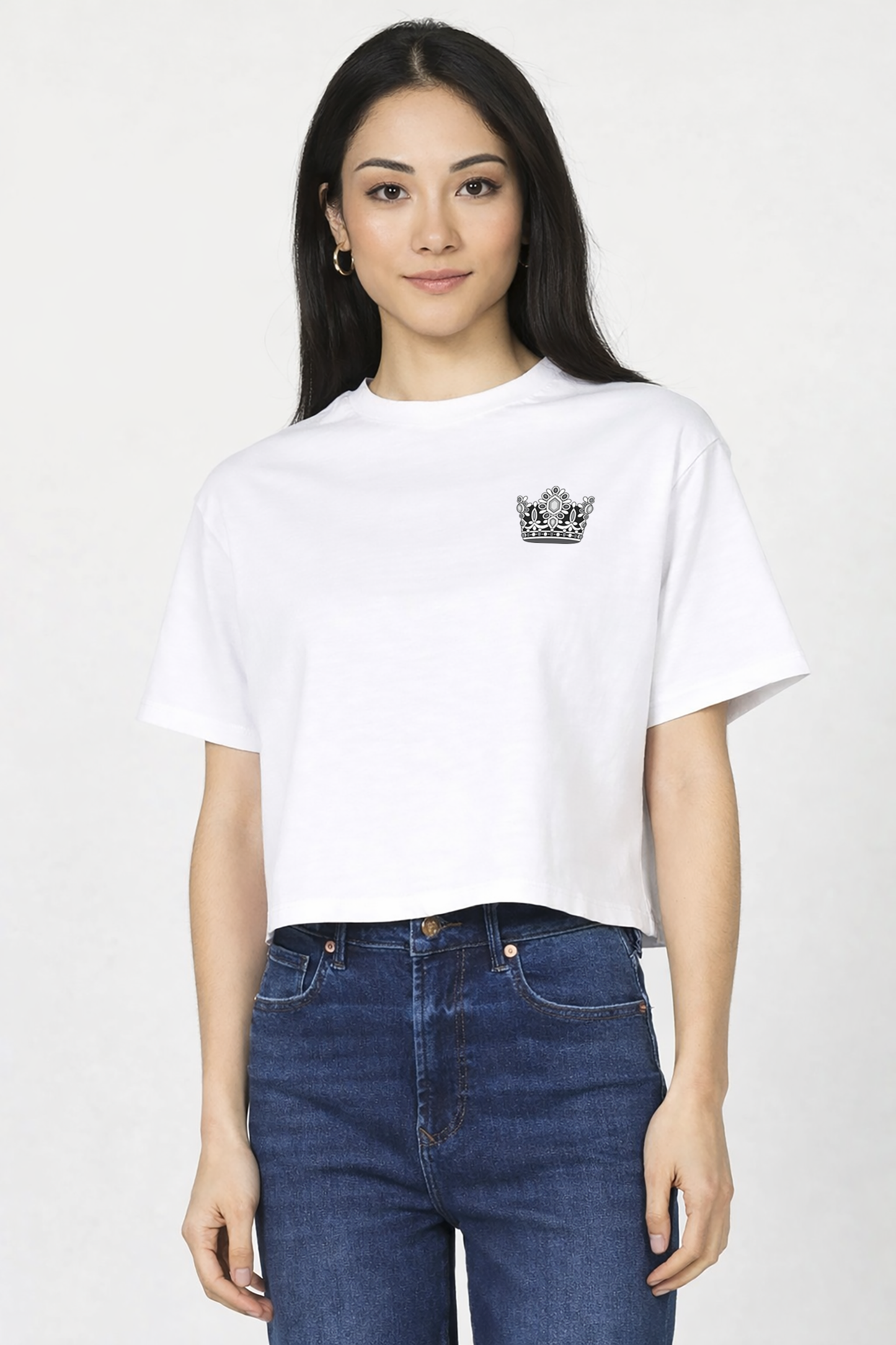 Farah's Crown Woman boxy crop tee